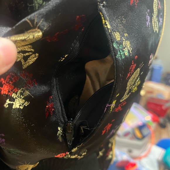 Warner Bros. Lot 29 Looney Tunes Bomber Jacket - Picture 3 of 9